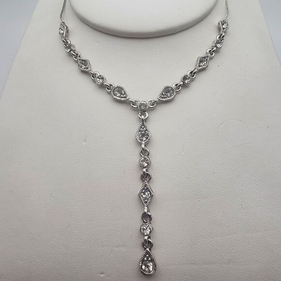 Avon Silver Tone & Clear Rhinestone Dangling Teardrop Necklace - Picture 3 of 4